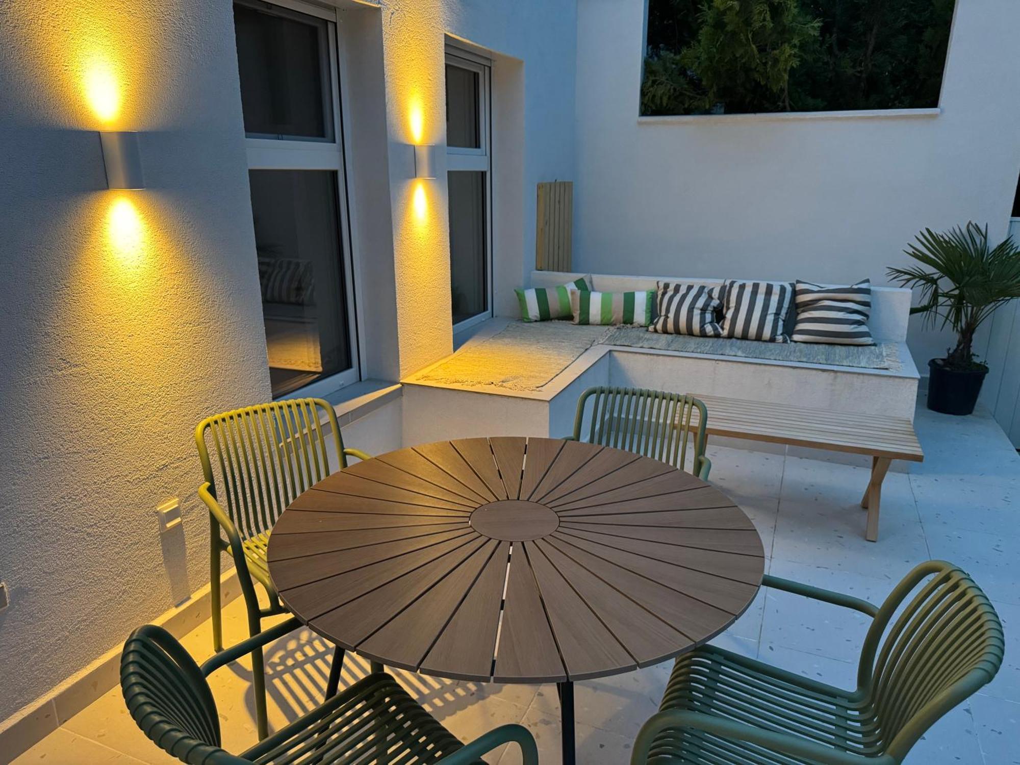 Banhiday H31 House Apartment