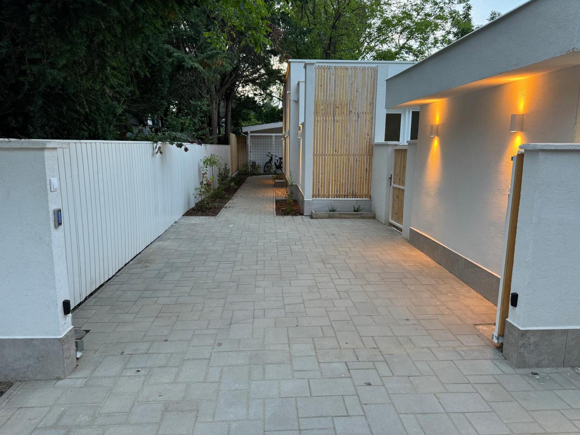 Banhiday H31 House